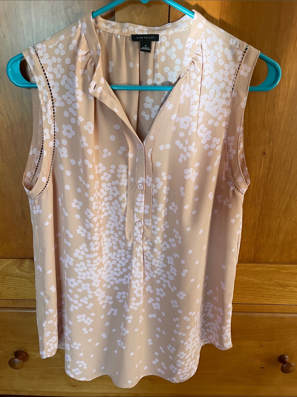 Ann Taylor Sleeveless Creamy Pink Dot-Print Camisole